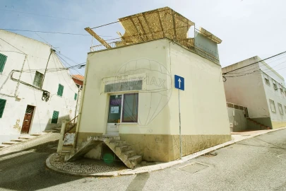 Prédio para Venda em Bucelas