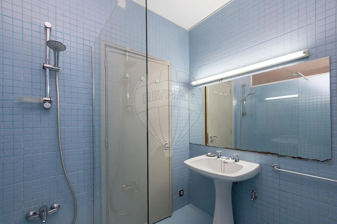 Apartamento T2 para Arrendamento em Paranhos Foto 3