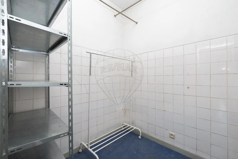 Apartamento T2 para Arrendamento em Paranhos Foto 11