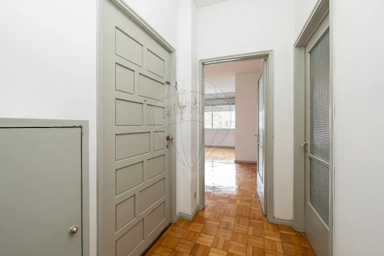 Apartamento T2 para Arrendamento em Paranhos Foto 22