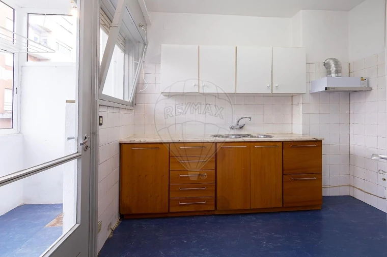 Apartamento T2 para Arrendamento em Paranhos Foto 24