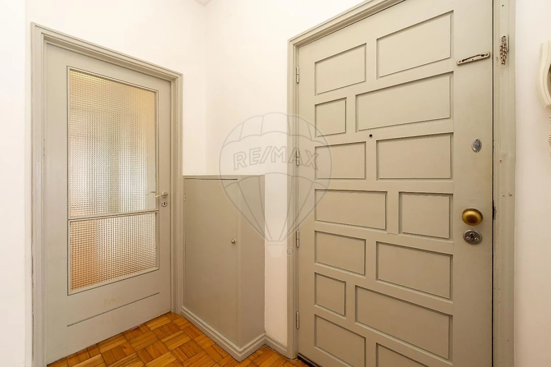 Apartamento T2 para Arrendamento em Paranhos Foto 16