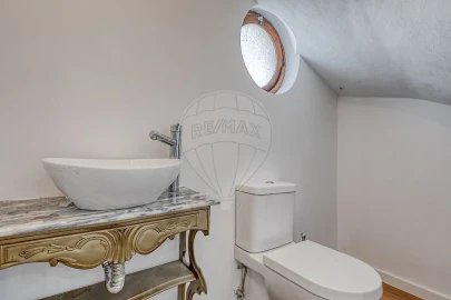Moradia T4 para Venda em Campanhã