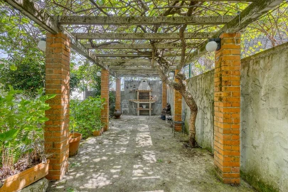 Moradia T4 para Venda em Campanhã