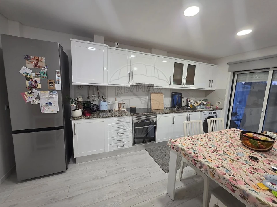 Apartamento T2 para Venda em Oiã Foto 4