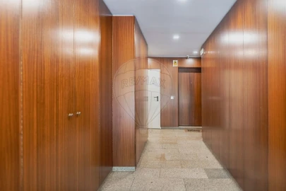 Apartamento T1 para Venda em Valongo