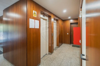 Apartamento T1 para Venda em Valongo