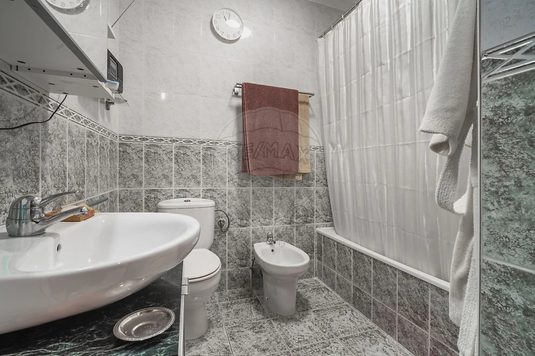 Apartamento T1 para Venda em Valongo Foto 15