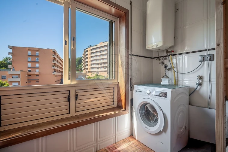 Apartamento T1 para Venda em Valongo Foto 6
