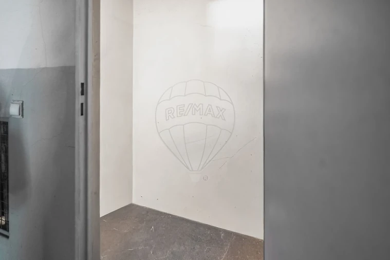 Apartamento T1 para Venda em Valongo Foto 23