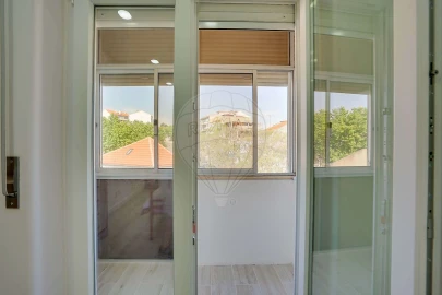 Apartamento T2 para Venda em Santa Iria de Azoia, São João da Talha e Bobadela