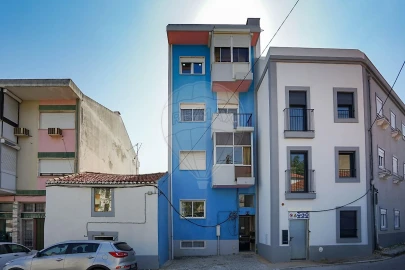 Apartamento T2 para Venda em Santa Iria de Azoia, São João da Talha e Bobadela