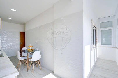 Apartamento T2 para Venda em Santa Iria de Azoia, São João da Talha e Bobadela