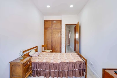 Apartamento T2 para Venda em Santa Iria de Azoia, São João da Talha e Bobadela