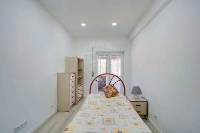Apartamento T2 para Venda em Santa Iria de Azoia, São João da Talha e Bobadela