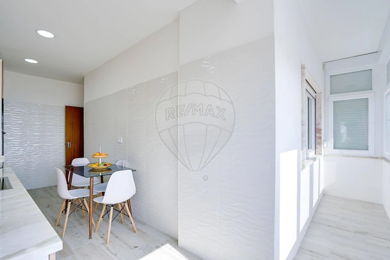 Apartamento T2 para Venda em Santa Iria de Azoia, São João da Talha e Bobadela Foto 20