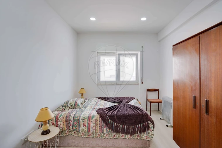 Apartamento T2 para Venda em Santa Iria de Azoia, São João da Talha e Bobadela Foto 14
