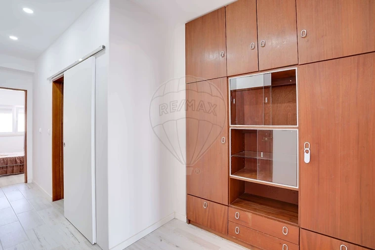 Apartamento T2 para Venda em Santa Iria de Azoia, São João da Talha e Bobadela Foto 11