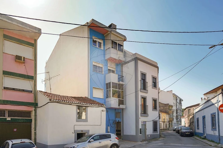Apartamento T2 para Venda em Santa Iria de Azoia, São João da Talha e Bobadela Foto 27