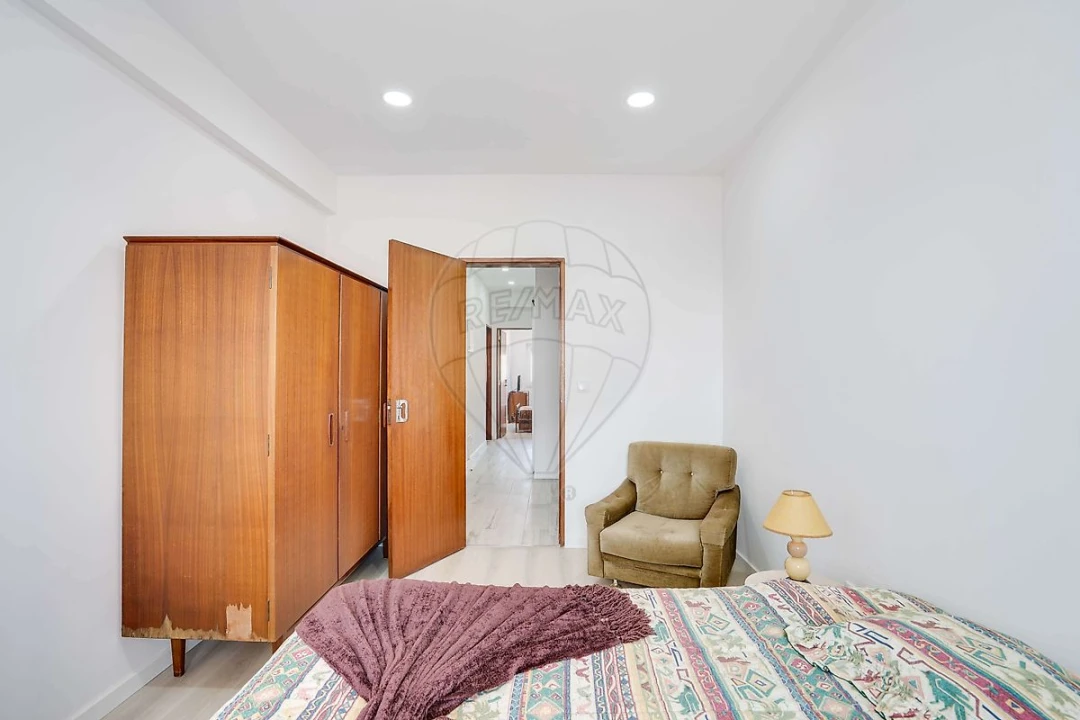 Apartamento T2 para Venda em Santa Iria de Azoia, São João da Talha e Bobadela Foto 16