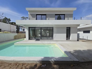 Moradia T3 para Venda em Sesimbra (Castelo)