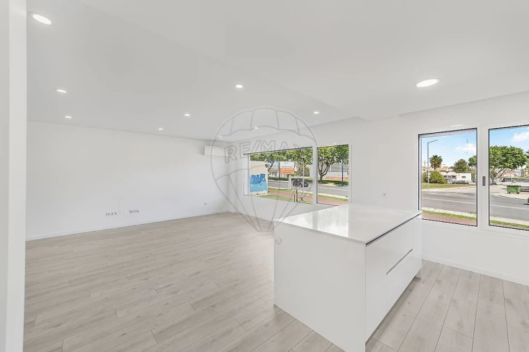 Apartamento T3 para Venda em Montijo e Afonsoeiro Foto 2