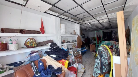 Armazém para Venda em Benedita