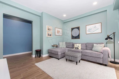 Apartamento T2 para Venda em Carcavelos e Parede