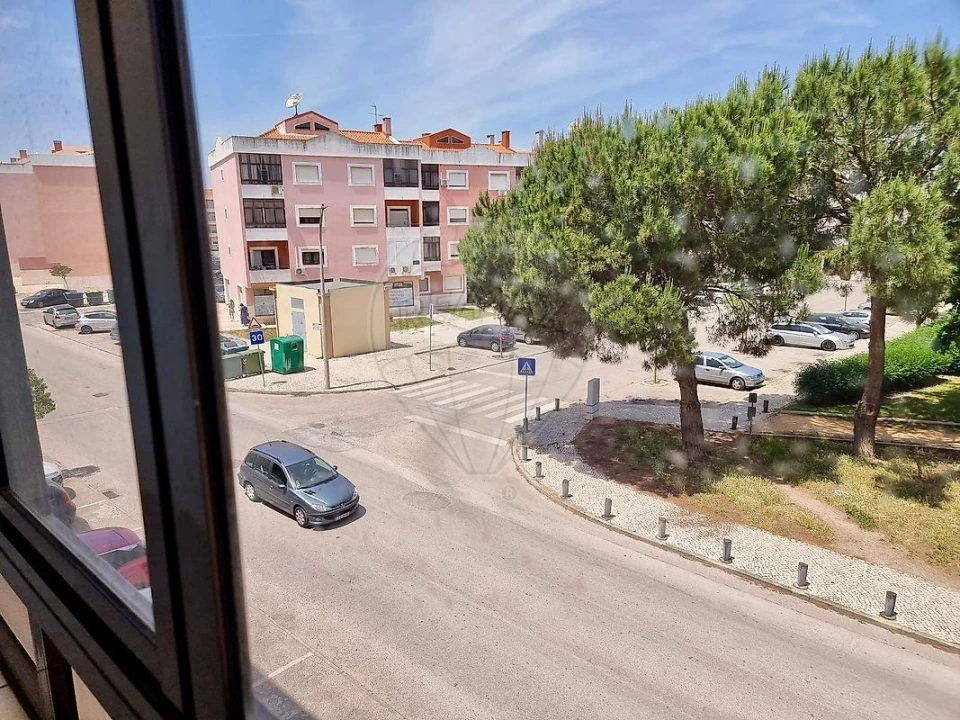 Apartamento T2 para Venda em Pinhal Novo Foto 9