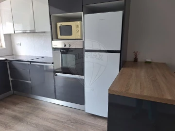 Apartamento T2 para Arrendamento em Paranhos
