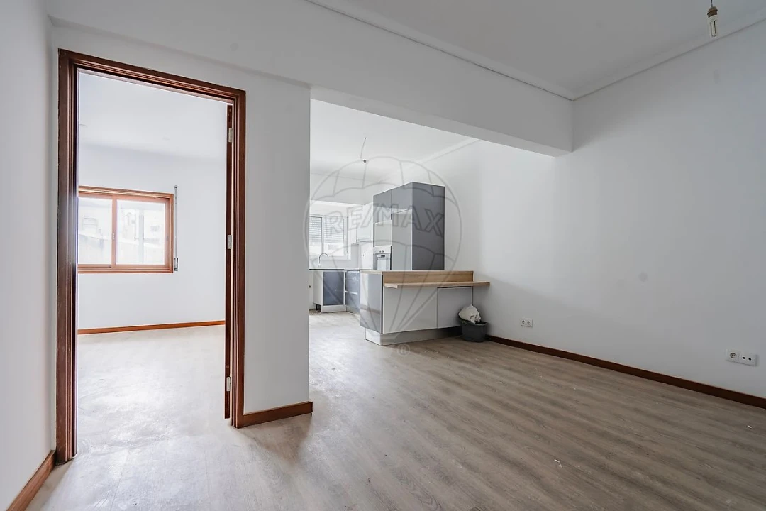Apartamento T2 para Arrendamento em Paranhos Foto 1
