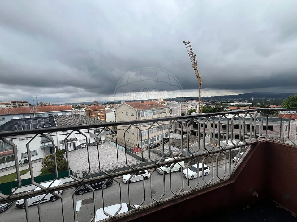 Apartamento T2 para Venda em Rio Tinto Foto 15