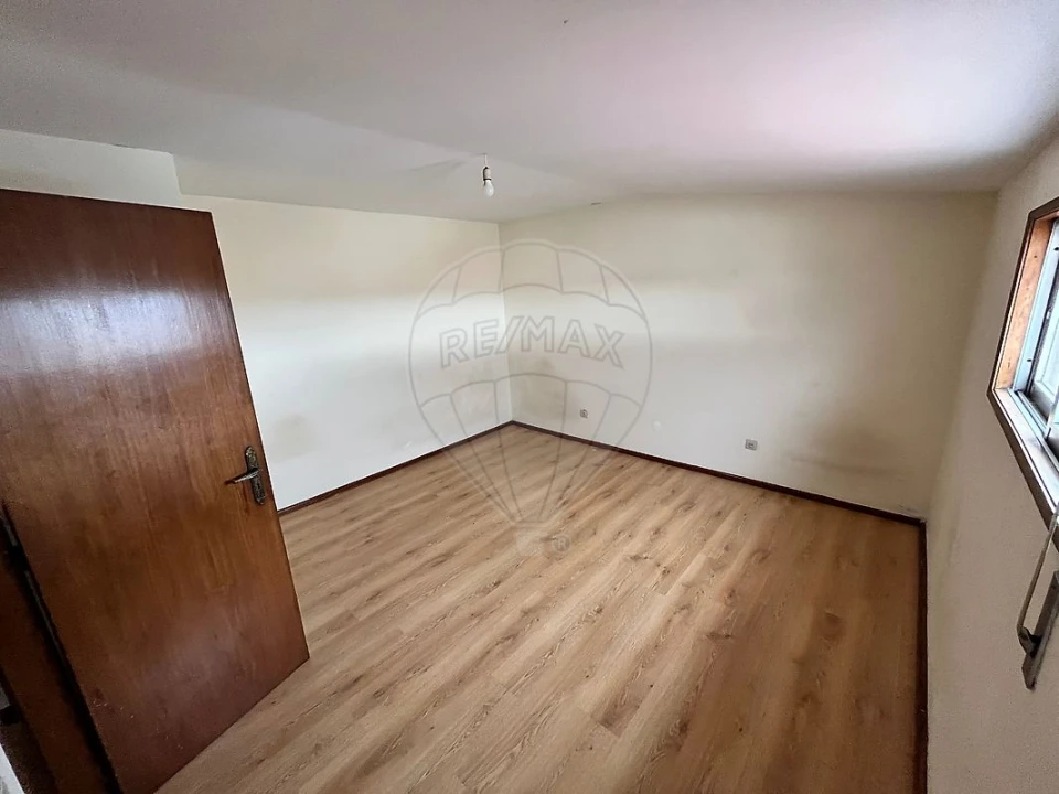 Apartamento T2 para Venda em Rio Tinto Foto 14