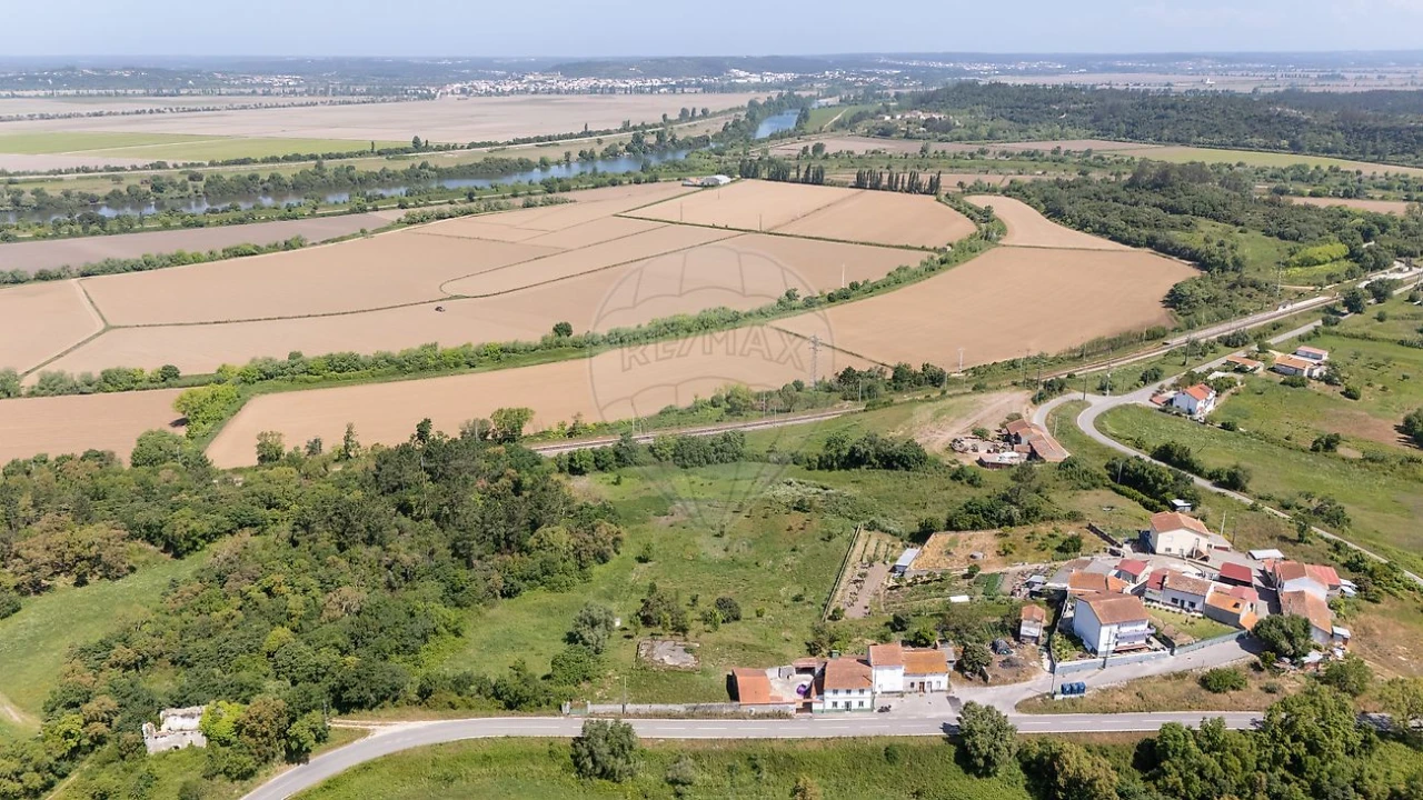 Terreno para Venda em Abrunheira, Verride e Vila Nova da Barca Foto 7