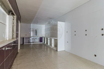Moradia T4 para Venda em Buarcos