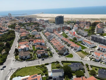 Moradia T4 para Venda em Buarcos