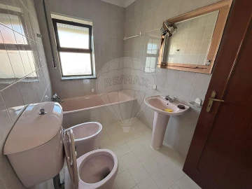Apartamento T3 para Arrendamento em Tavarede