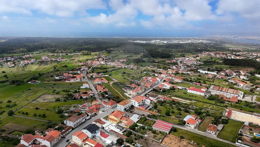 Moradia T1 para Venda em Lavos Foto 11