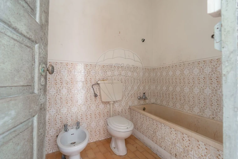 Prédio para Venda em Condeixa-A-Velha e Condeixa-A-Nova Foto 23