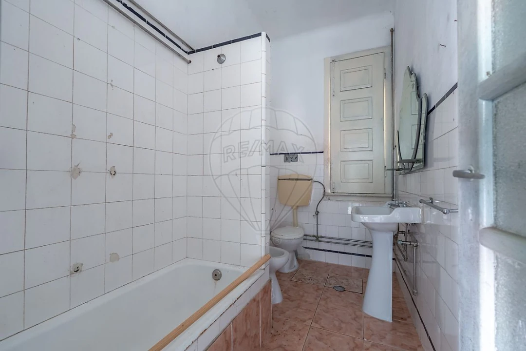 Prédio para Venda em Condeixa-A-Velha e Condeixa-A-Nova Foto 42
