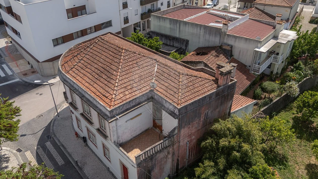 Prédio para Venda em Condeixa-A-Velha e Condeixa-A-Nova Foto 3