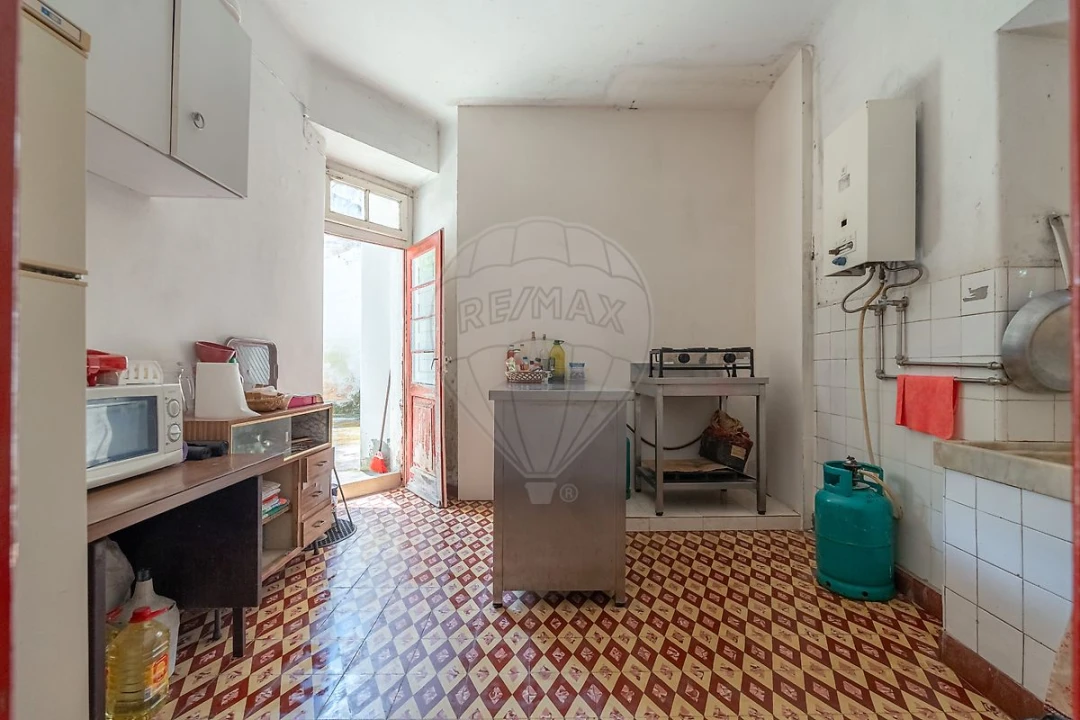 Prédio para Venda em Condeixa-A-Velha e Condeixa-A-Nova Foto 16