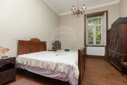 Moradia T5 para Venda em Sangalhos