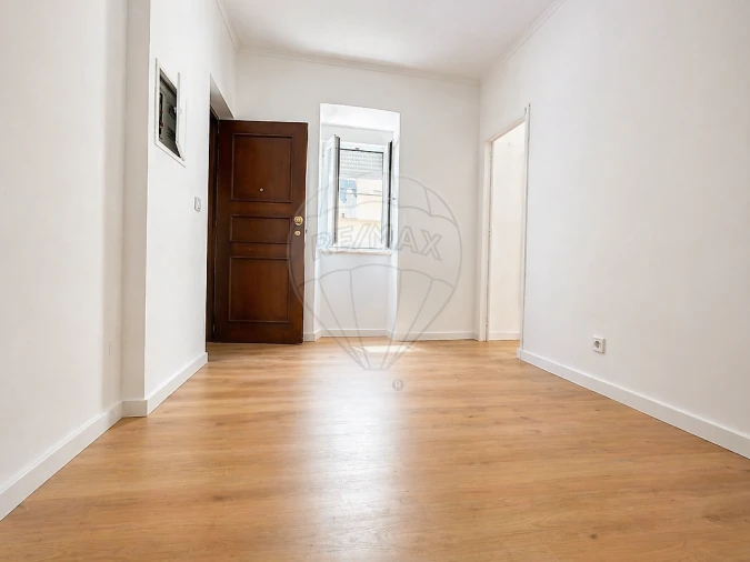 Apartamento T2 para Arrendamento em Algés, Linda-A-Velha e Cruz Quebrada-Dafundo Foto 4
