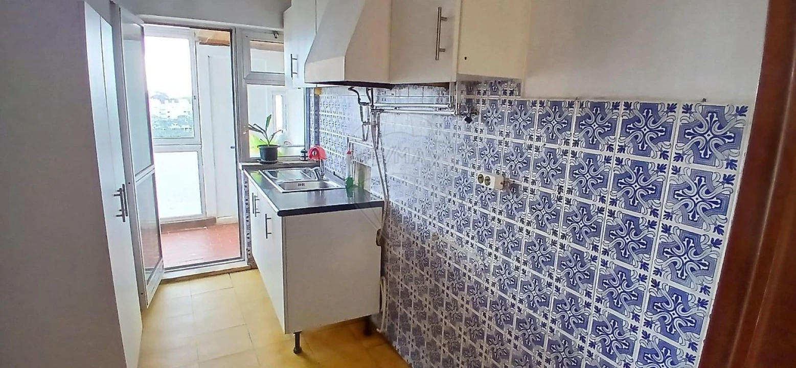 Apartamento T2 para Venda em Massamá e Monte Abraão Foto 11
