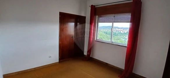 Apartamento T2 para Venda em Massamá e Monte Abraão
