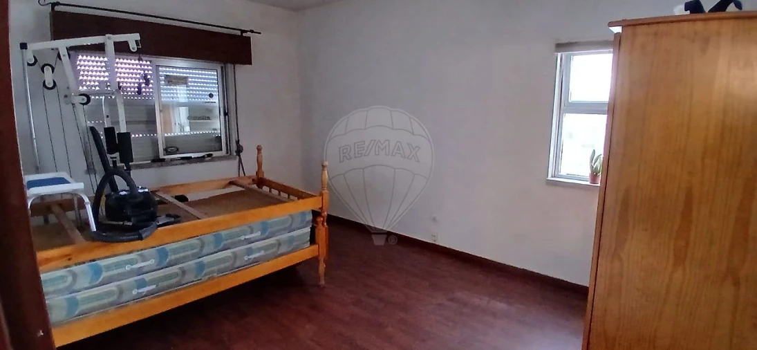 Apartamento T2 para Venda em Massamá e Monte Abraão Foto 16