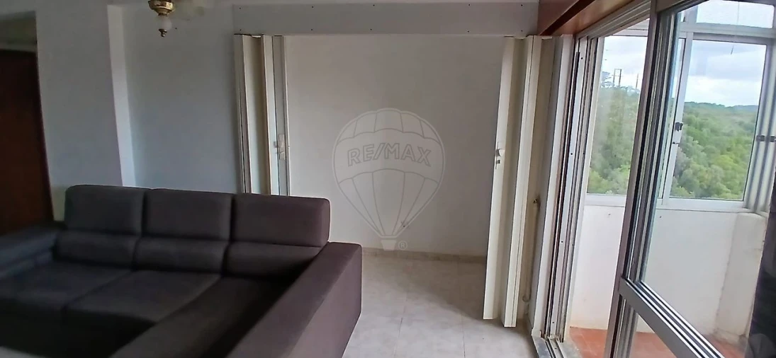 Apartamento T2 para Venda em Massamá e Monte Abraão Foto 2