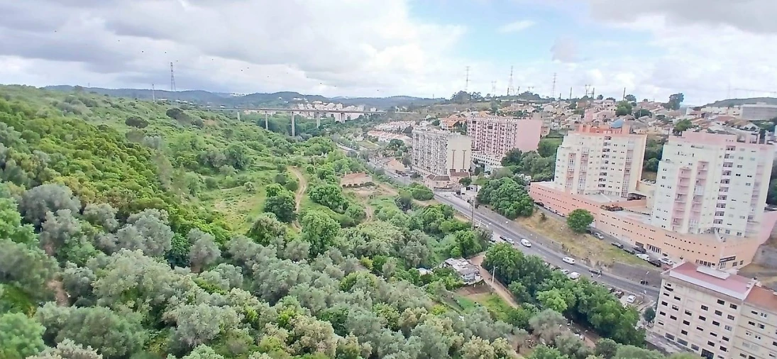 Apartamento T2 para Venda em Massamá e Monte Abraão Foto 4