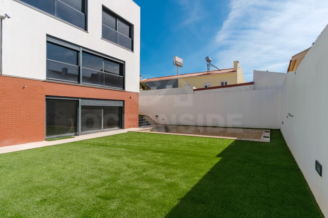 Moradia T5 para Venda em Alcabideche Foto 1